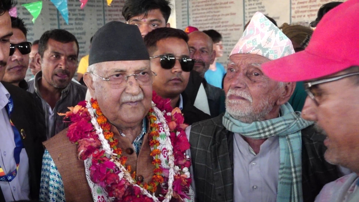 गृहजिल्ला झापामा ‘विकास र समृद्धिको एजेण्डा’ लिएर ओली जनताको आँगनमा