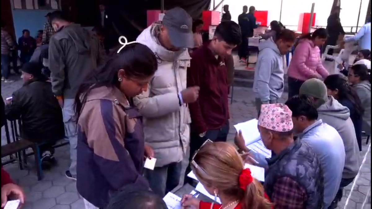 देशभर मतदान शुरु