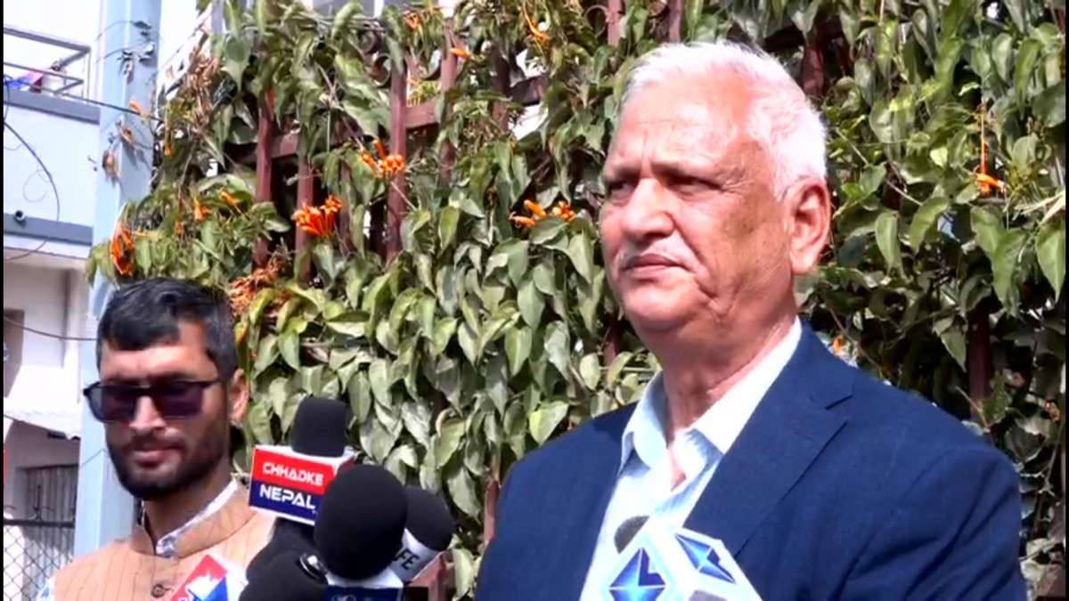 एमालेभित्र तल्लो तहबाटै स्वतःस्फूर्त समीक्षा शुरु