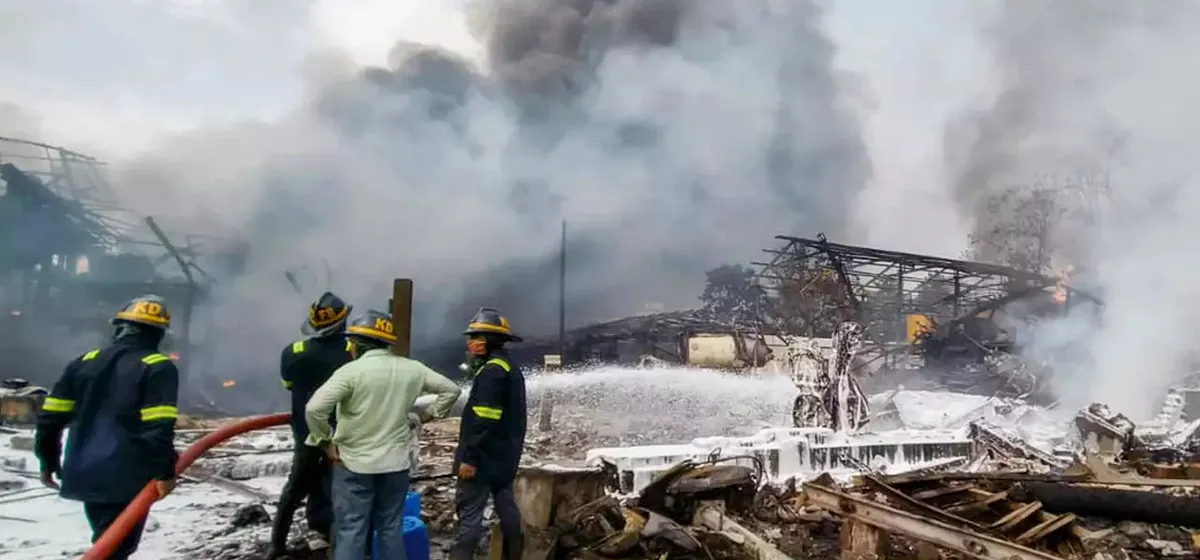 दक्षिण भारतमा पटाका कारखानामा विस्फोटः २१ जनाको मृत्यु