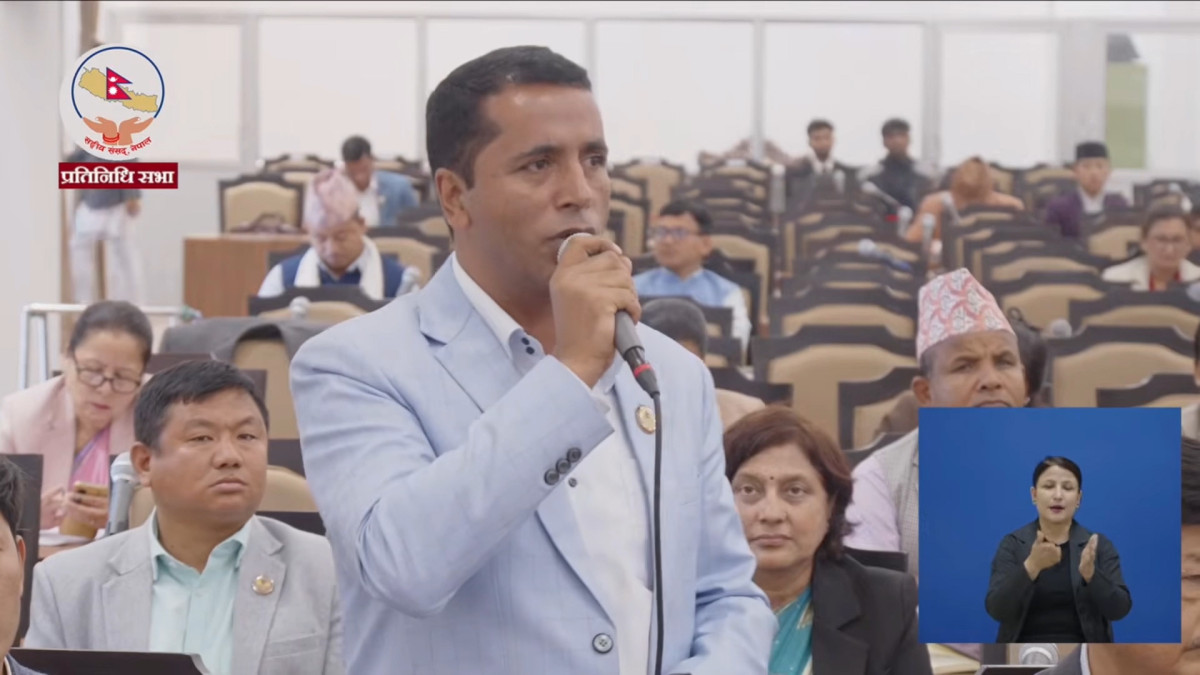 सरकारले पत्रकारहरुलाई आतंकित बनाउने काम तत्काल बन्द गरोस्ः युवराज दुलाल
