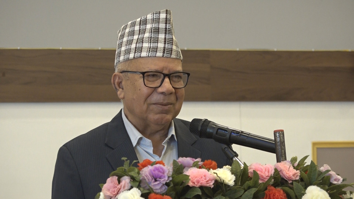 सरकार तमासा देखाउन छोडेर जनसरोकारका विषयमा संवेदनशील बनोस्ः पूर्वप्रधानमन्त्री नेपाल