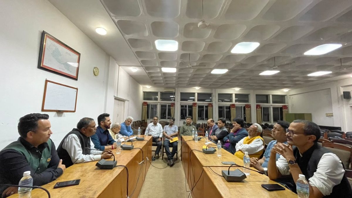 रवि लामिछानेलाई मधेशवादी दलहरुले भने– ‘मधेशमा उत्पन्न परिस्थितिबारे सरकार निकै संवेदनहीन र गैरजिम्मेवार भयो’