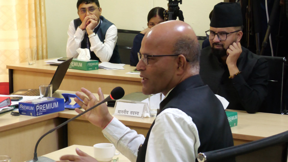 कार्यालय समयमा तलबसंगै भत्ता लिने व्यवस्था हटाऔँ- अमरेश कुमार सिंह