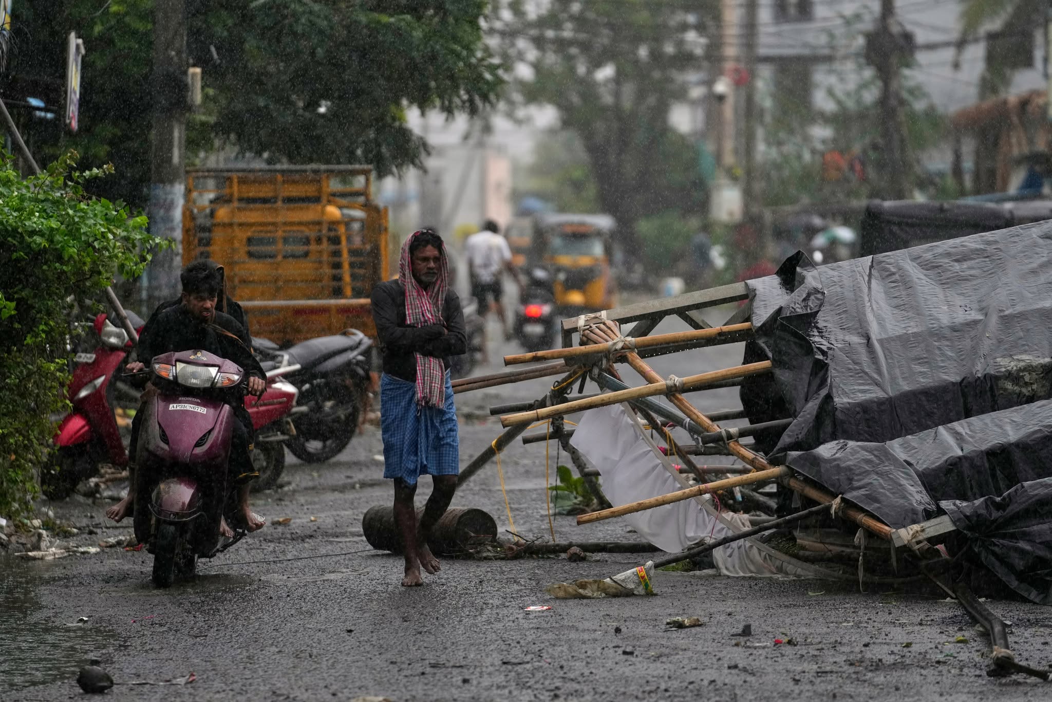 भारतमा चक्रवात ‘अर्नब’का कारण मृत्यु हुनेको सङ्ख्या पाँच पुग्यो, ५७ हजार विस्थापित